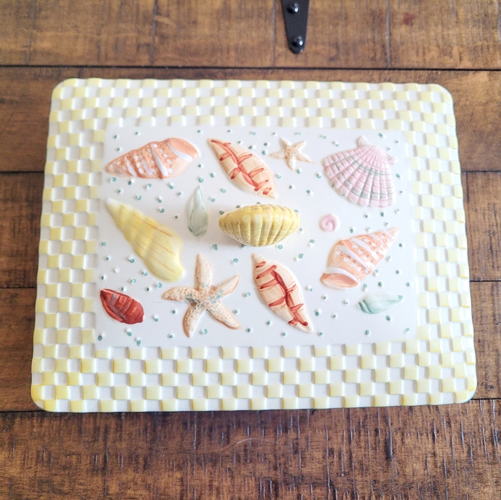 Temp-tations Summer Shells 2 Qt Covered Casserole Dish w Lid Oven Safe - Picture 3 of 11